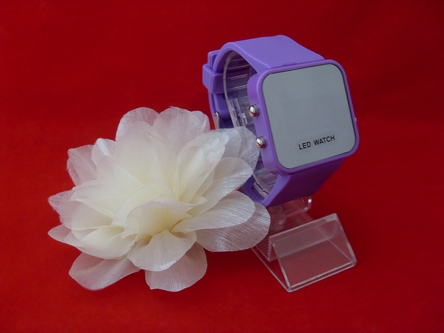 Zegarek 004 ledowy fioletowy